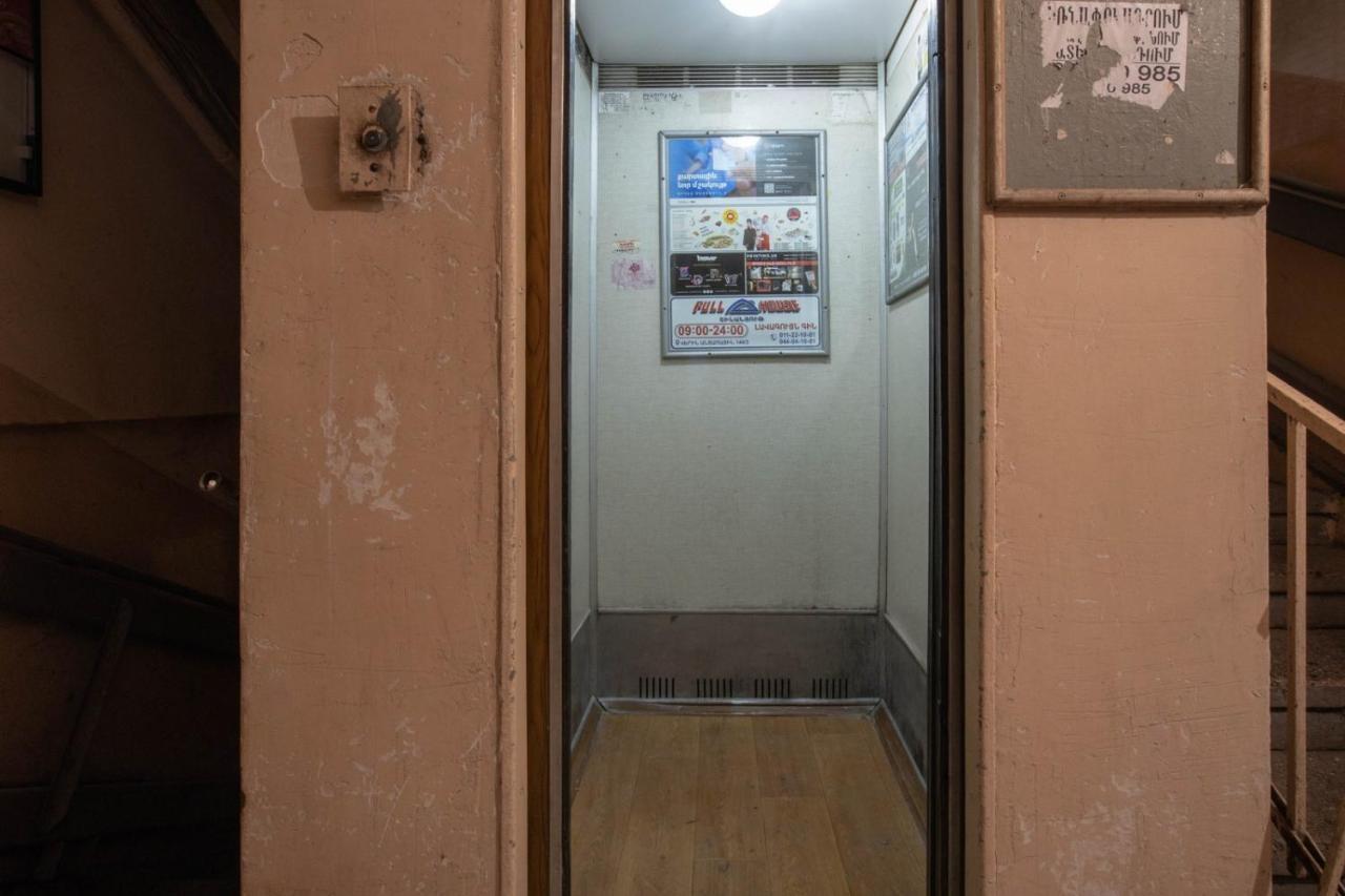 Stay Inn Apartments Near Northern Avenue Yerevan Ngoại thất bức ảnh